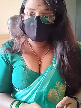 Snapshot of poojag_2 chatting on 07-17-26, 06:20 poojag 2 online show from 07-17-26, 06:20