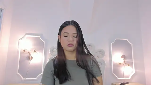 Snapshot of zoejenner_ chatting on 07-29-26, 02:59 zoejenner online show from 07-29-26, 02:59