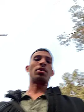 Snapshot of cool_guy_1 chatting on 03-23-26, 01:20 cool guy 1 online show from 03-23-26, 01:20