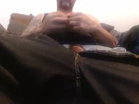 Snapshot of MrDontRush chatting on 06-04-26, 01:00 MrDontRush online show from 06-04-26, 01:00