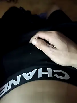 Snapshot of andriws15 chatting on 03-19-26, 06:28 andriws15 online show from 03-19-26, 06:28