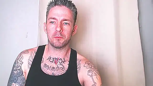 Snapshot of SkylarrGrey chatting on 03-20-26, 07:35 SkylarrGrey online show from 03-20-26, 07:35