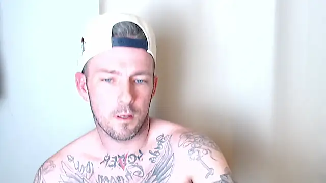 Snapshot of SkylarrGrey chatting on 03-23-26, 06:50 SkylarrGrey online show from 03-23-26, 06:50