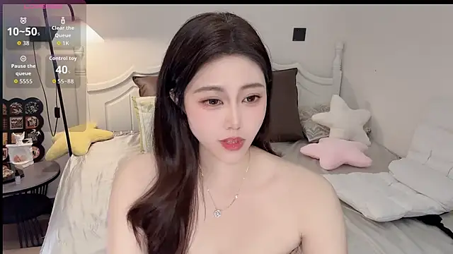 Snapshot of Siren_M chatting on 06-27-26, 12:33 Siren M online show from 06-27-26, 12:33