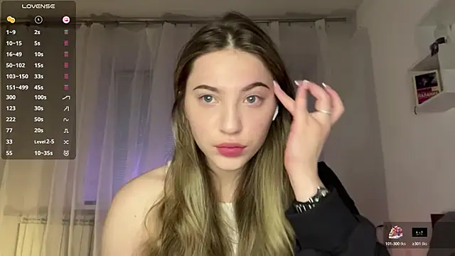 1Kellynaive online show from 04-11-26, 04:11