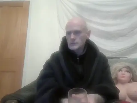 Useless Wanker online show from 03-28-26, 03:17