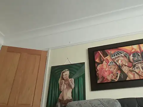 Useless Wanker online show from 04-05-26, 02:36