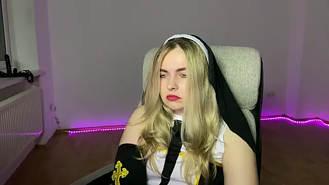 Snapshot of EvaKraz chatting on 04-01-26, 06:05 EvaKraz online show from 04-01-26, 06:05