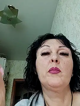 Snapshot of HelgaDennis chatting on 04-27-26, 04:10 HelgaDennis online show from 04-27-26, 04:10