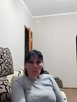 Snapshot of HelgaDennis chatting on 04-29-26, 05:41 HelgaDennis online show from 04-29-26, 05:41