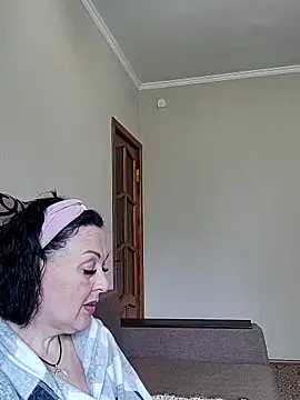 Snapshot of HelgaDennis chatting on 05-09-26, 10:31 HelgaDennis online show from 05-09-26, 10:31