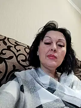 Snapshot of HelgaDennis chatting on 05-10-26, 12:32 HelgaDennis online show from 05-10-26, 12:32
