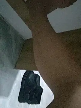 ninicawax online show from 04-13-26, 03:39