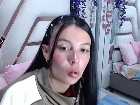Snapshot of Salome_Saen_ chatting on 04-08-26, 01:00 Salome Saen online show from 04-08-26, 01:00