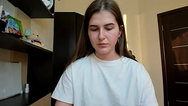 OhMyAlice online show from 04-26-26, 04:26