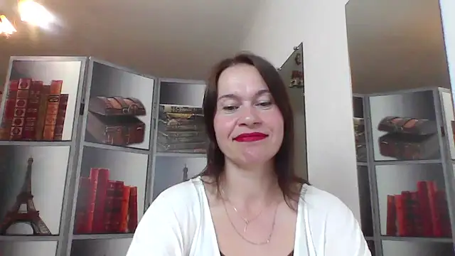 Selena Moo online show from 05-22-26, 08:21