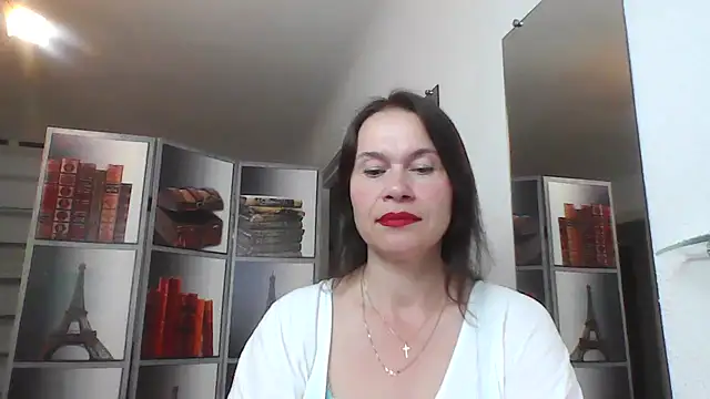 Selena Moo online show from 06-15-26, 02:19