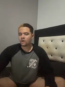 Snapshot of Draft_Draco chatting on 03-25-26, 01:11 Draft Draco online show from 03-25-26, 01:11