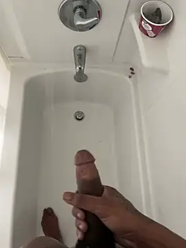 Mr11inchesnluvv online show from 03-26-26, 10:59