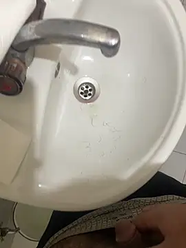 yassineamri online show from 03-25-26, 08:48