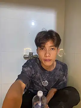 Nguyencuong1999 online show from 06-03-26, 03:28