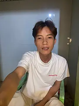 Nguyencuong1999 online show from 06-14-26, 05:26