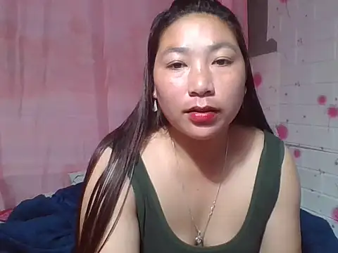 Hena   online show from 04-01-26, 01:41