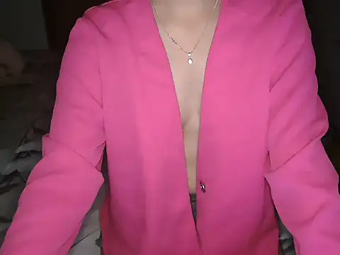 Snapshot of urvashi_rai chatting on 06-13-26, 11:41 urvashi rai online show from 06-13-26, 11:41
