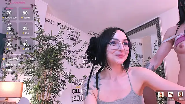 mira0 0 online show from 05-18-26, 04:07