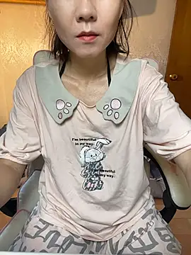 lilysister66 online show from 06-30-26, 08:15