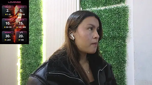 sara blue13 online show from 04-06-26, 01:45