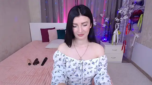 Snapshot of EvelinCuper_ chatting on 06-14-26, 05:31 EvelinCuper online show from 06-14-26, 05:31