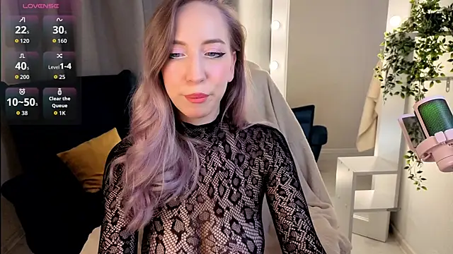 ShadowSparkle online show from 06-07-26, 10:02