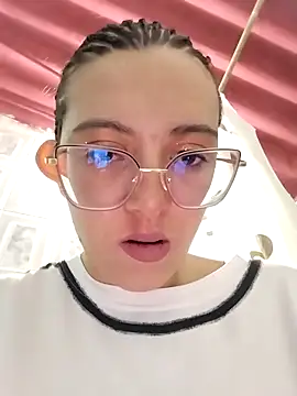 Snapshot of Greta_silber26 chatting on 04-29-26, 07:31 Greta silber26 online show from 04-29-26, 07:31