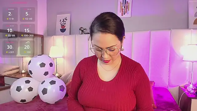 AlanaWesst online show from 06-25-26, 06:23