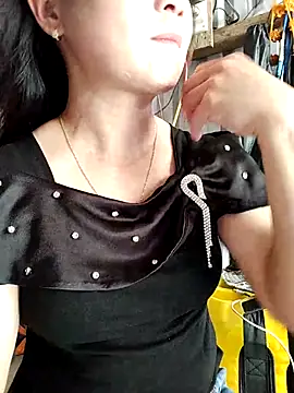 Snapshot of Cute-flowers chatting on 04-10-26, 05:23 Cute-flowers online show from 04-10-26, 05:23