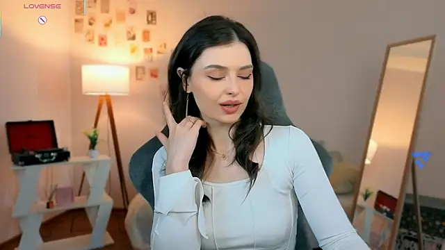 rebbekkakowalski online show from 04-18-26, 03:21