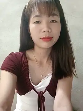 AmyLinee01 online show from 06-11-26, 06:33