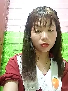 AmyLinee01 online show from 06-21-26, 10:56