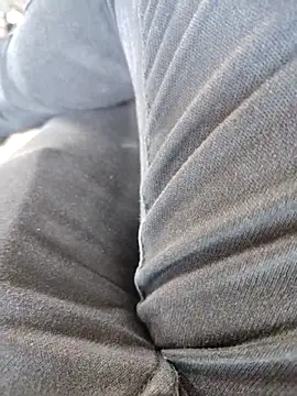 roselover2222 online show from 04-02-26, 06:44