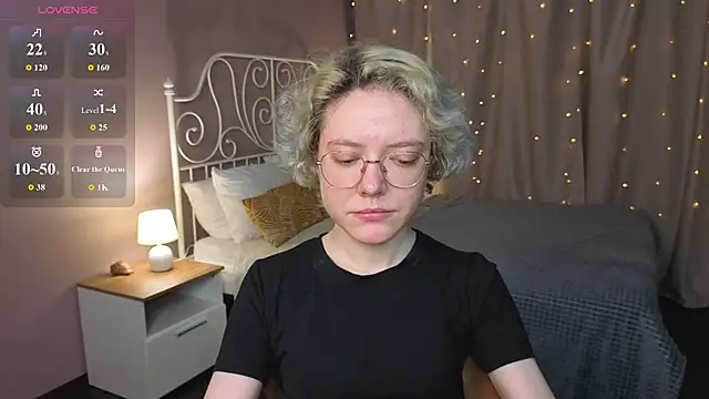 Snapshot of HottoKori chatting on 07-03-26, 05:36 HottoKori online show from 07-03-26, 05:36