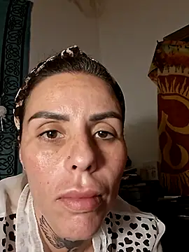 chiquitilla41 online show from 04-20-26, 06:16