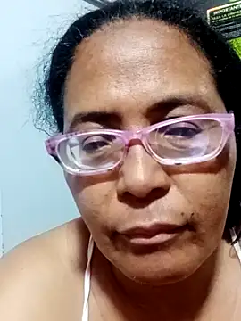 Snapshot of sexymomsn chatting on 05-17-26, 12:01 sexymomsn online show from 05-17-26, 12:01