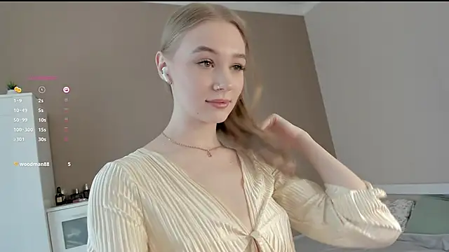 Sellina moon online show from 03-24-26, 07:02