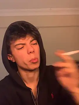 Snapshot of Beratylmamss chatting on 03-22-26, 09:56 Beratylmamss online show from 03-22-26, 09:56