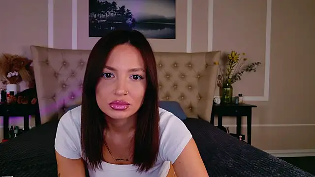 Alexa Stain online show from 04-07-26, 08:42