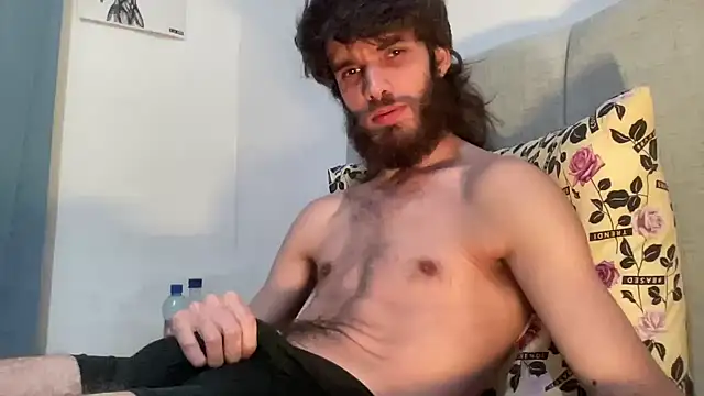 Snapshot of PygmaBoy chatting on 06-17-26, 06:05 PygmaBoy online show from 06-17-26, 06:05
