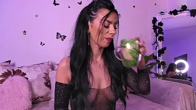 AmelieReeaa online show from 06-21-26, 03:25