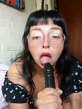 Snapshot of LisaMargo chatting on 04-27-26, 02:26 LisaMargo online show from 04-27-26, 02:26