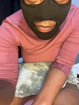 xxxchocolatepussy online show from 06-08-26, 10:43